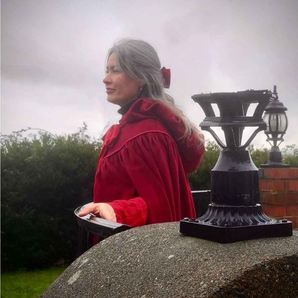 100% cashmere Elegant Red Cloak